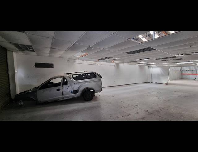 4,911M² WAREHOUSE FOR SALE IN SELBY